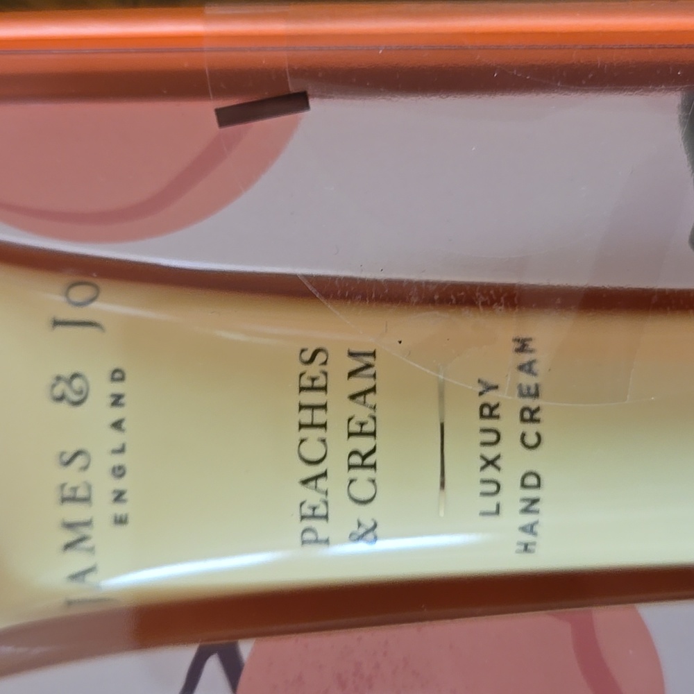 James & Jo Luxury Hand Cream Trio In Peach - Picture 5 of 7